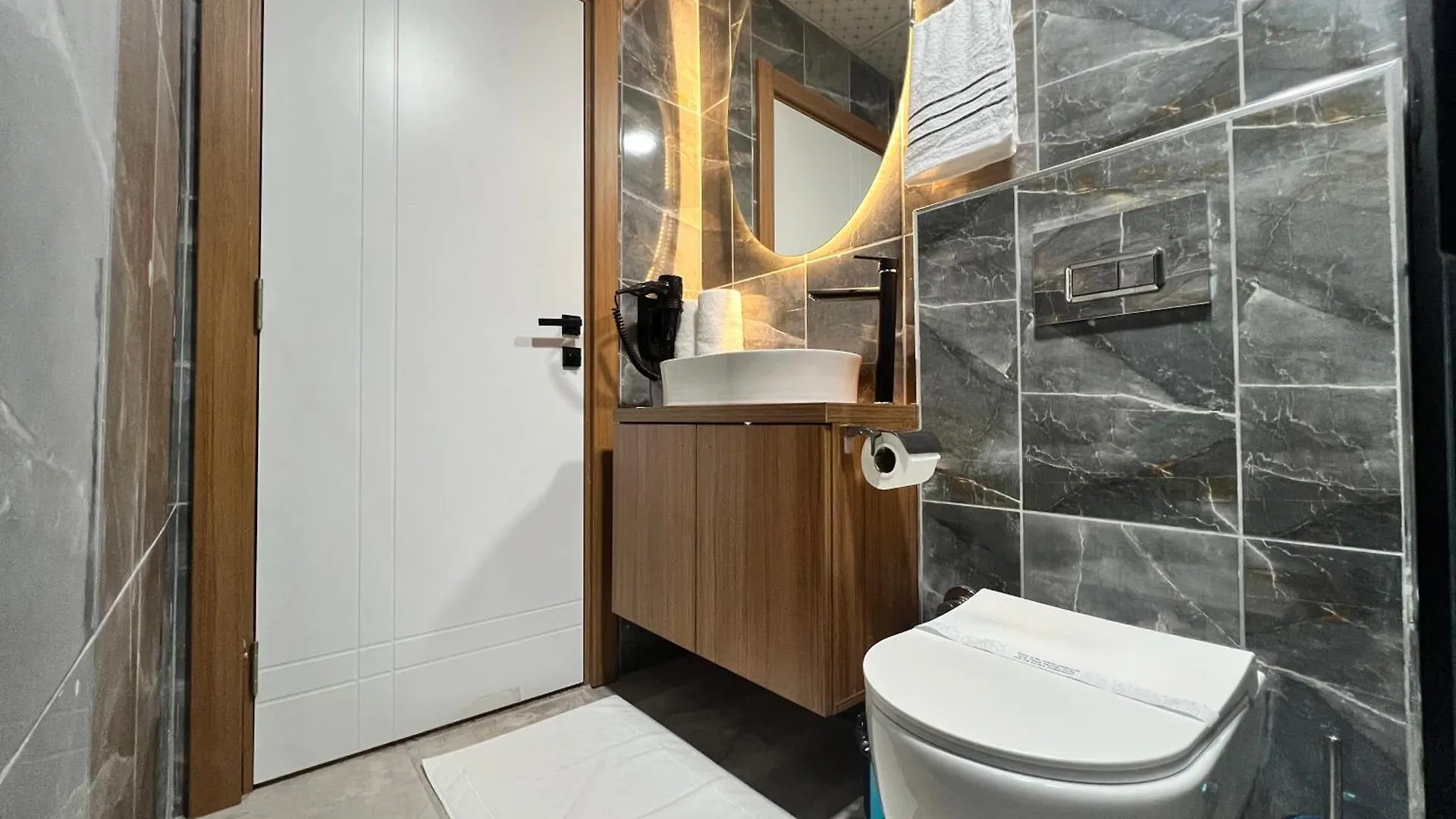 Istanbul Vipinnhotels 0*,